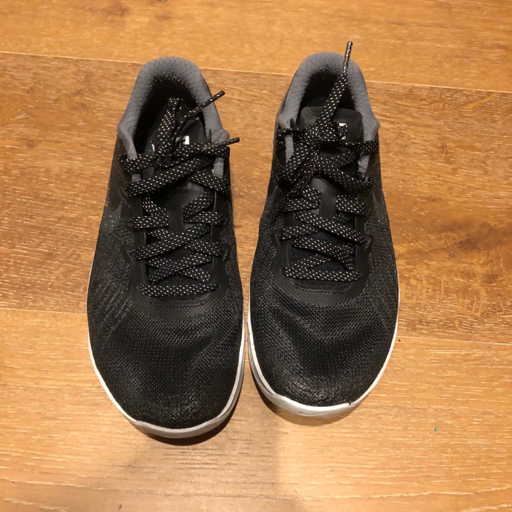 Super cute Nike Metcon 2 with glitter swoosh.